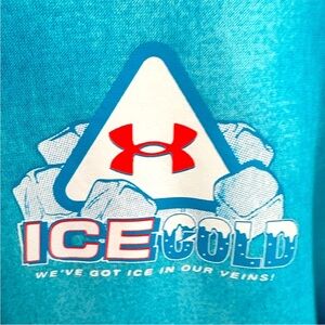 Under Armour ICE COLD blue sweatshirt women's
Medium long sleeved hoodie
